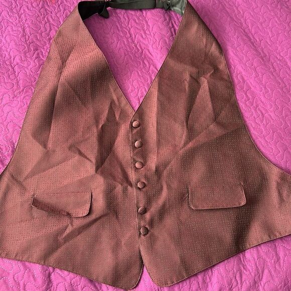 Mel Howard tux vest maroon with a light sheen to it .. XXL - Picture 1 of 5